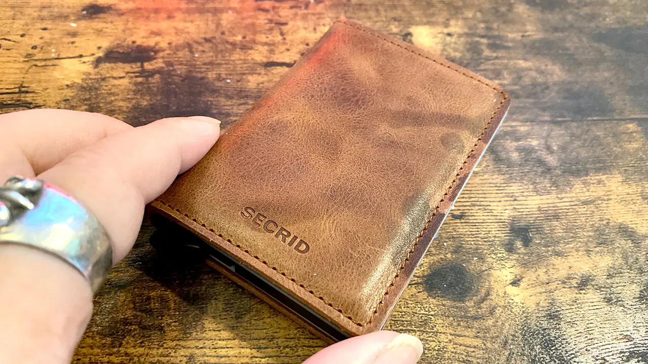 【新品未使用・日本未発売】オシャレ名刺入れ+財布　SECRID（ウッドカラー） 楽天市場】【ネコポス配送：1点迄】SECRID セクリッド Mini