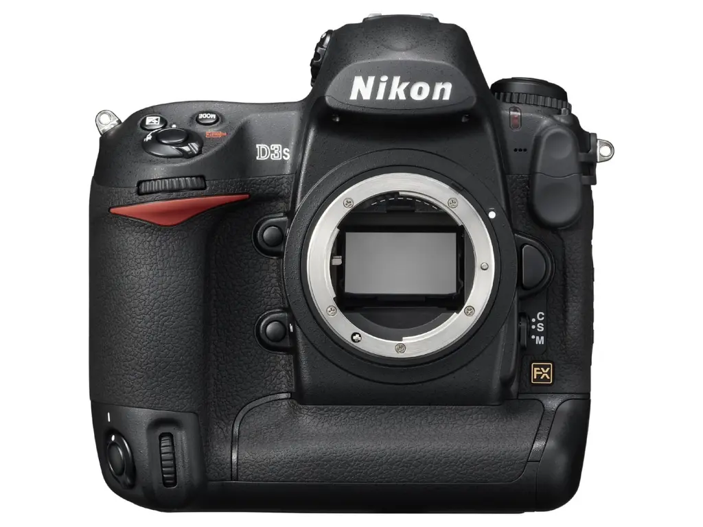 象徴的なNikon D3 – FX DSLR (2,320 回の作動!) 象徴的なNikon D3 – FX DSLR (2,320 回の作動!)